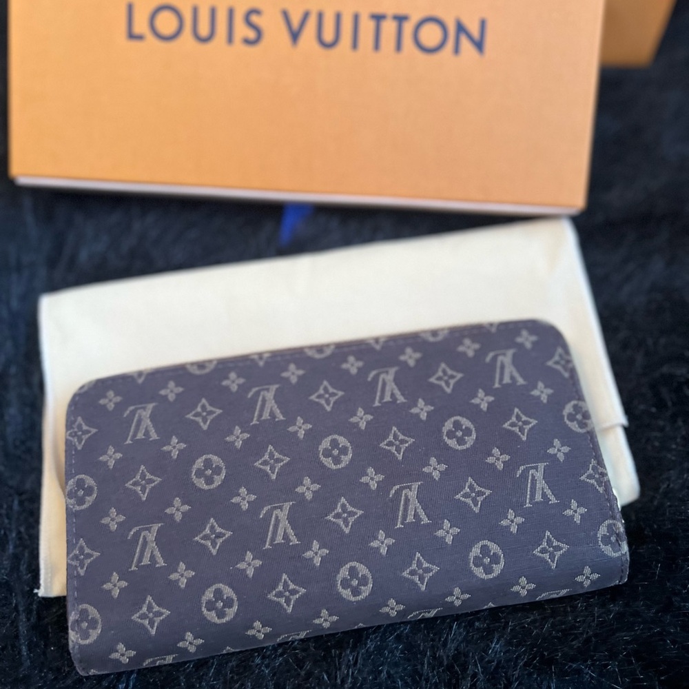 Louis Vuitton Monogram Wallet
